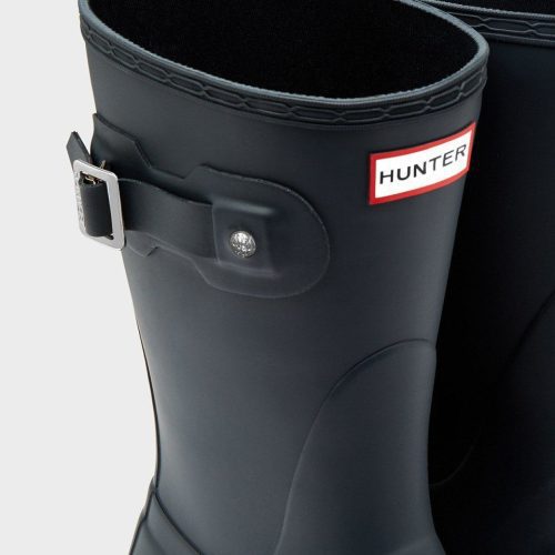 hunter womens original short rain boots navy 405108001018 694251